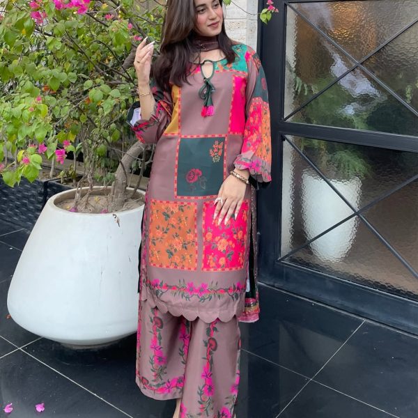 প্রিমিয়াম আফগান সিল্ক থ্রি-পিস